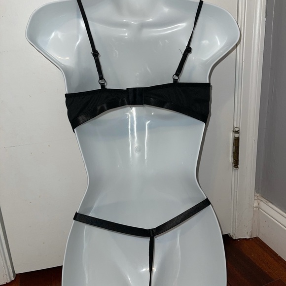 Black lingerie set - Picture 6 of 6